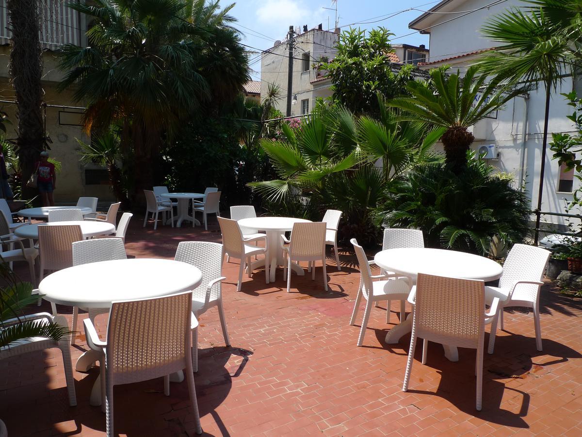 Hotel Alexander Santa Domenica  Exteriér fotografie