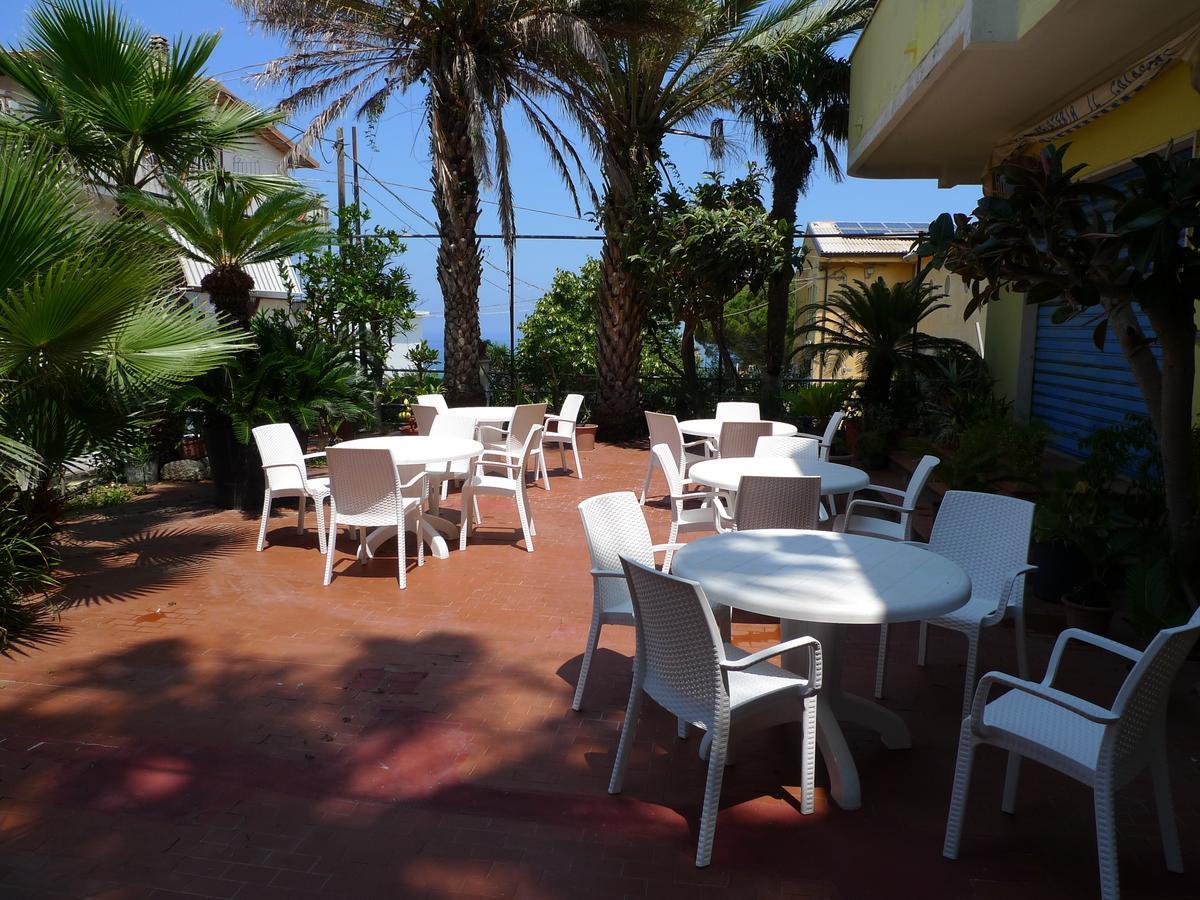 Hotel Alexander Santa Domenica  Exteriér fotografie